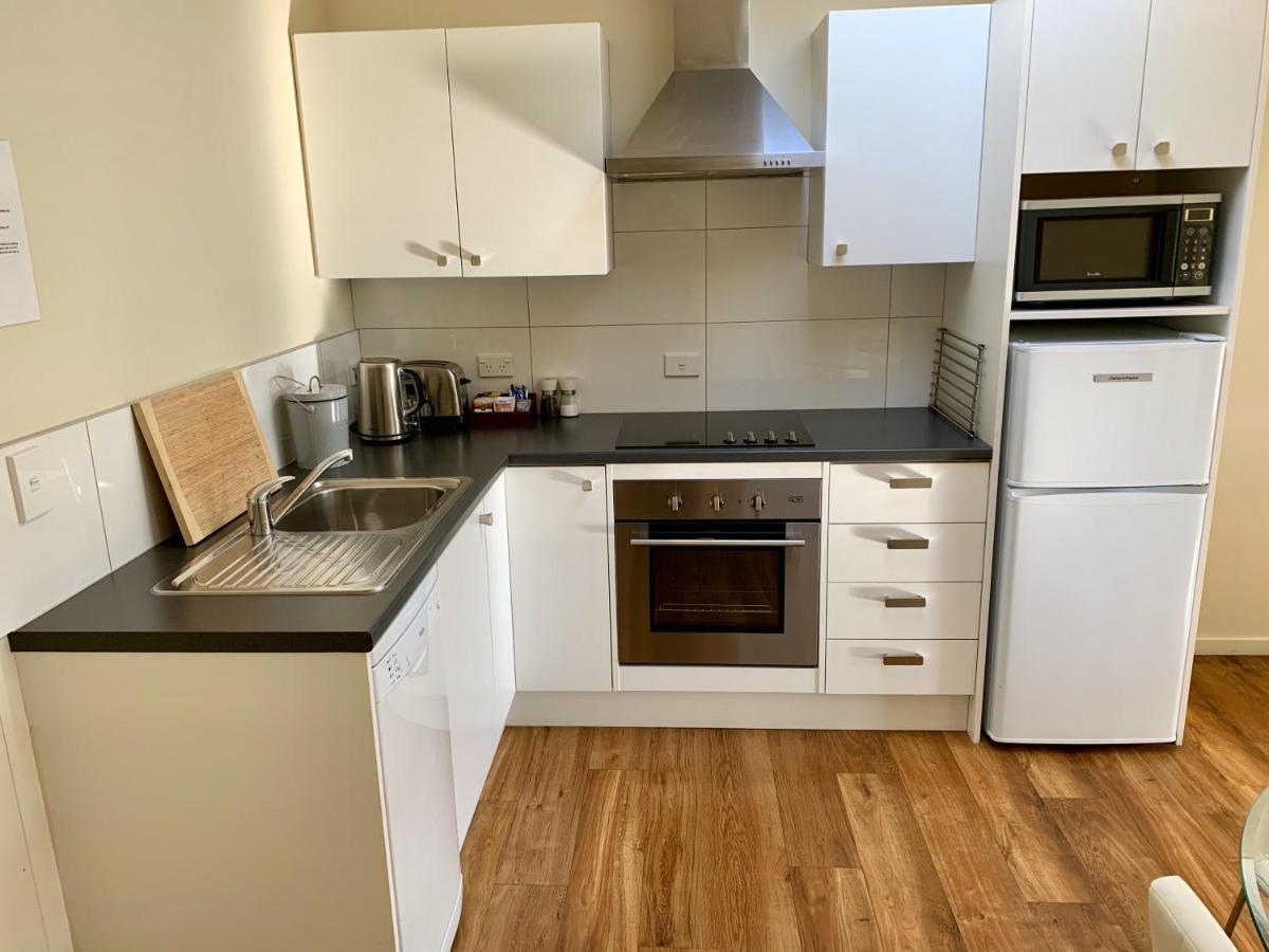 Amberley Serviced Apartments Екстер'єр фото